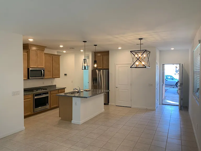 14125 W Voltaire St — Photo 6