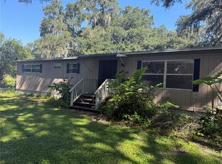 8351 Clara Dr, Zephyrhills, FL 33540