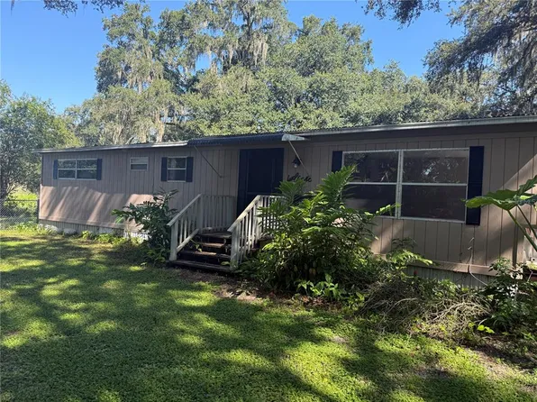 8351 Clara Dr, Zephyrhills, FL 33540