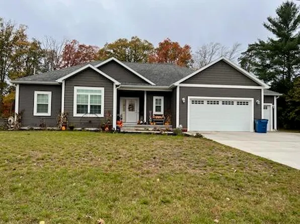 14735 190th Ave, Big Rapids, MI 49307