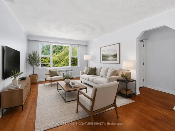 46 Albert Ave #5, Toronto, ON M8V 2L7