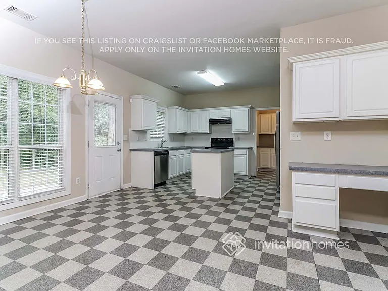 3740 Cranford Ct SW — Photo 11
