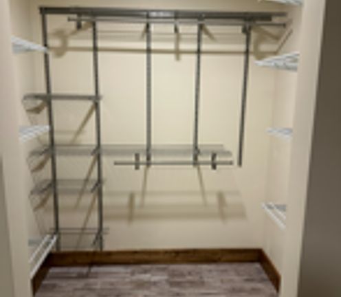 5th image of 615 Folly Ln