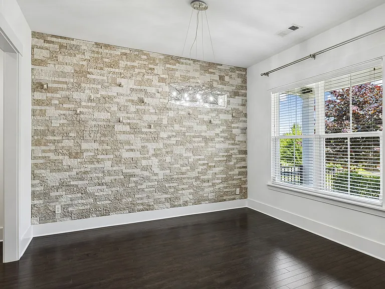 1730 Biscayne Dr — Photo 10