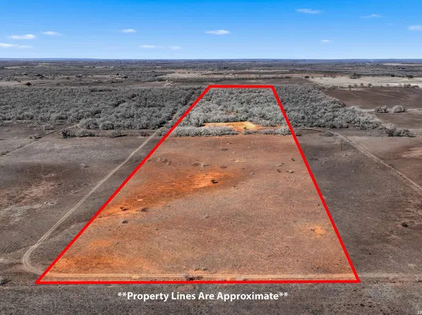 1895 County Road 448 LOT 14, Stockdale, TX 78160