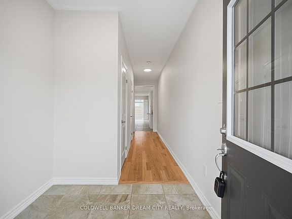 5th image of 33 Bannister Rd