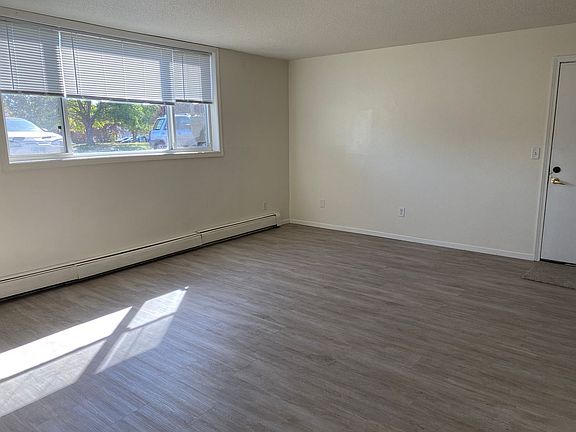 4th image of 3211 E Rosser Ave #1