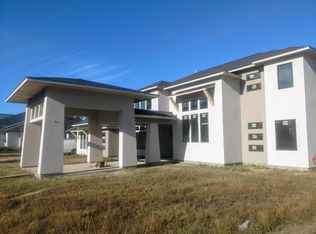 94 Kings Lake Estates Blvd, Humble, TX 77346