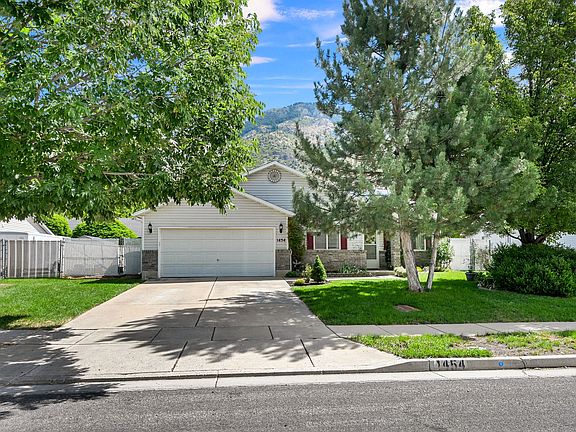 2nd image of 1454 N Lewis Peak Dr #950