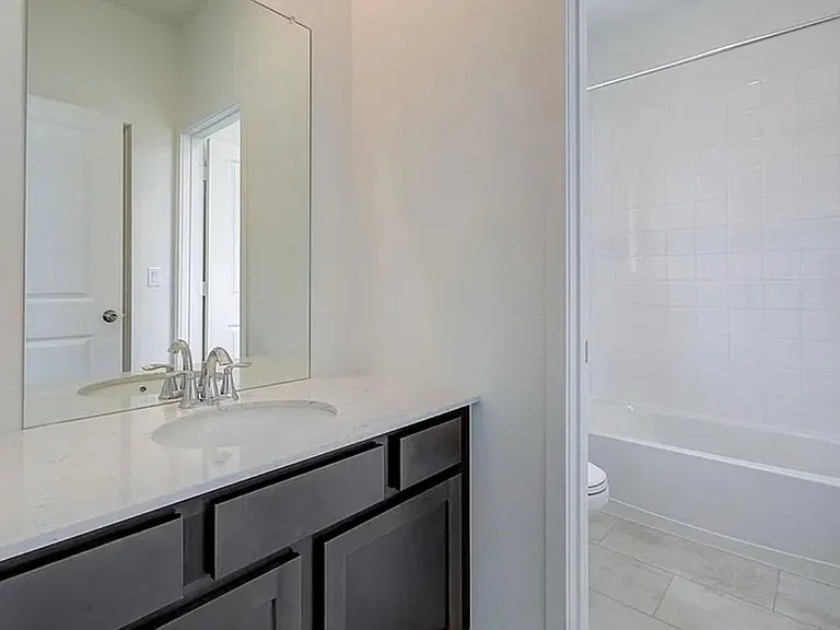 5483 Euclid Ct — Photo 18