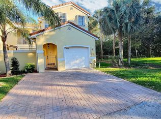 1415 Weeping Willow Way, Hollywood, FL 33019