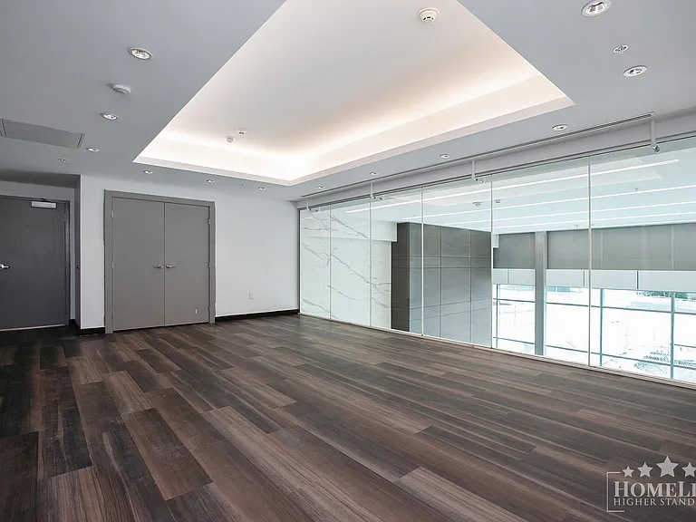 1475 Foster St #1105 — Photo 22