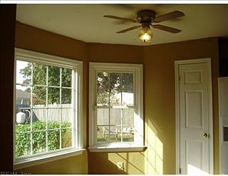 5th image of 447 Mayfield Pl