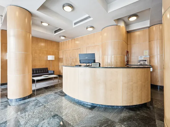 120 Greenwich Street image 14 of 16