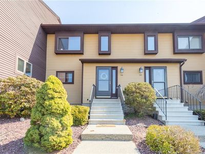706 Summer Hill Dr, South Windsor, CT, 06074