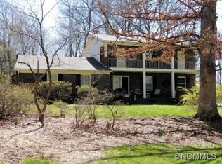 2270 Glenheath Dr, Hendersonville, NC 28791
