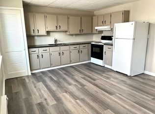 170 W Main St APT 5, Elkton, MD 21921