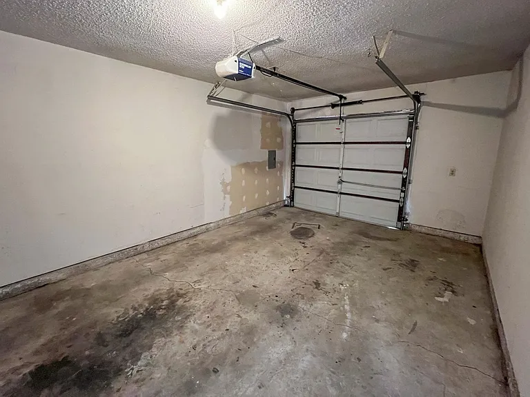1303 N Fretz Ave — Photo 30