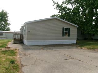 1305 S State St, Kendallville, IN 46755