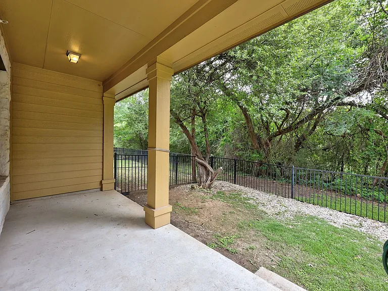 1310 W Parmer Ln #16A — Photo 8