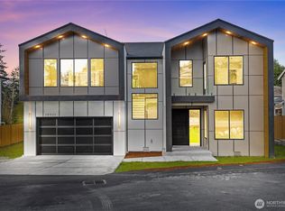 20921 1st Place S, Des Moines, WA