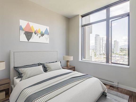 5th image of 2345 Madison Ave #1806