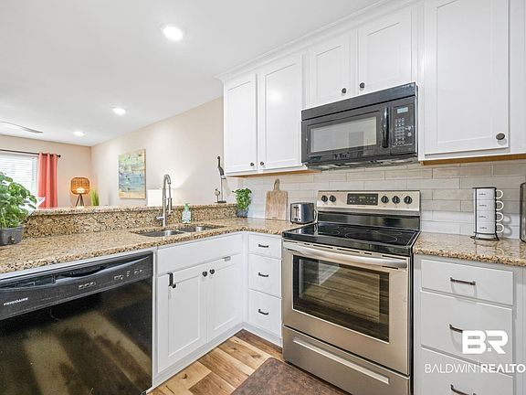 3rd image of 372 E Beach Blvd #3