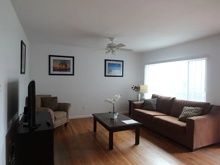 3987 Lamont St — Photo 10