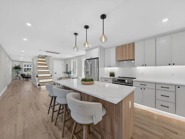 20 Washington Pl, Malden, MA 02148