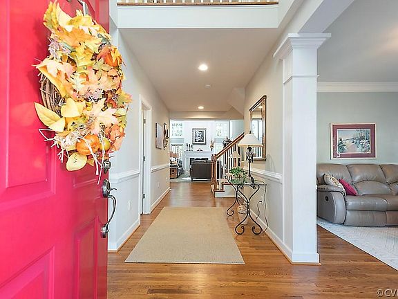 5th image of 11121 Glen Hollow Ct