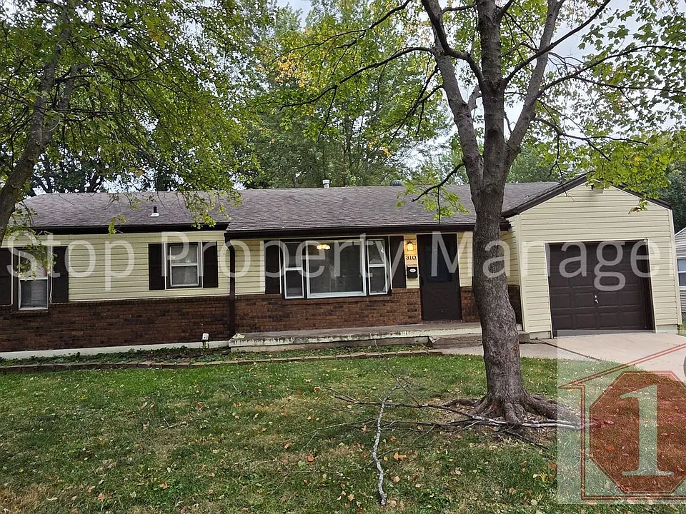 310 SW 13th St