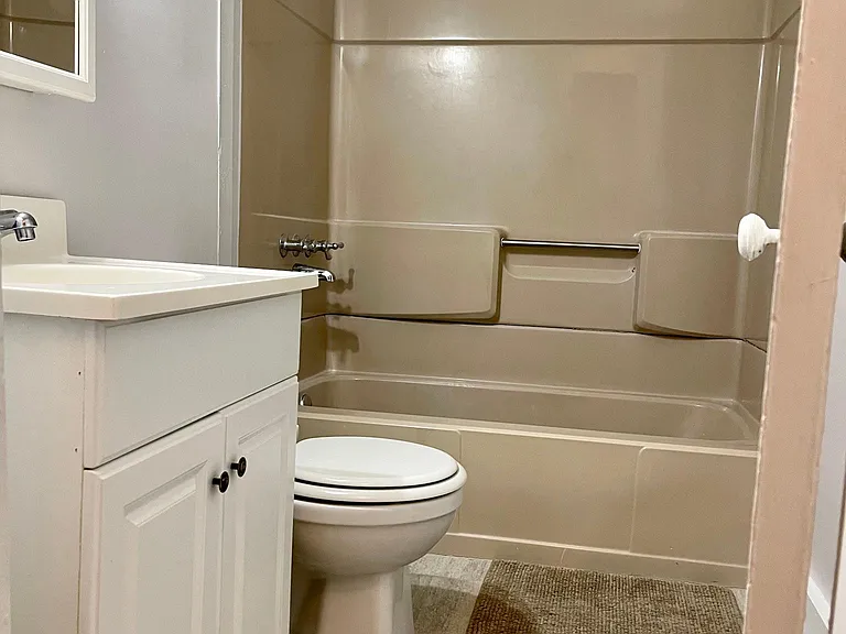 311 W McLendon Cir — Photo 10