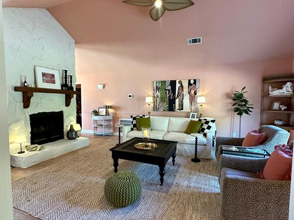 1701 Smugglers Cove Dr