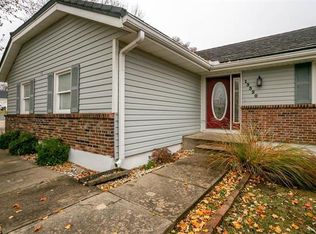 13320 W 70th Ter, Shawnee, KS 66216
