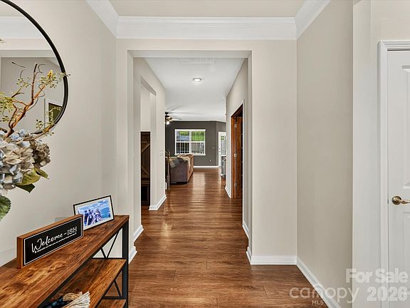 3rd image of 209 Kennerly Center Dr