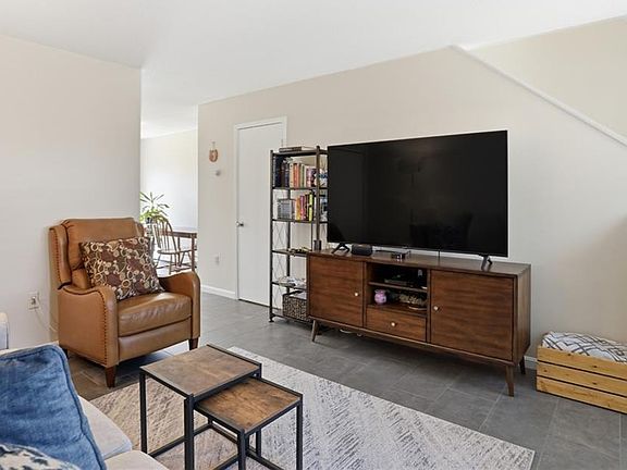 3rd image of 511 Child St APT 205