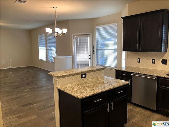 5th image of 1107 Garden Green Dr