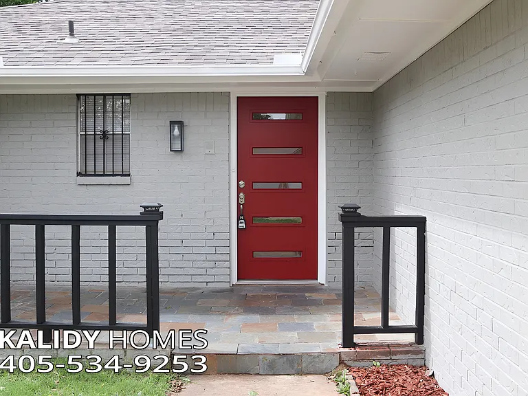 4116 Overland Dr — Photo 2
