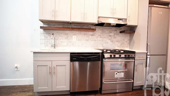 Rented by Lofts and Flats LLC | media 10