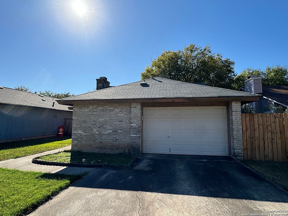 1st image of 9610 Ivy bend