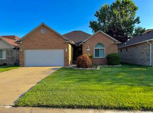 21755 Sunset Dr, Macomb, MI 48044