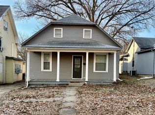 725 Prospect St, Leavenworth, KS 66048