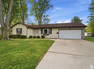 1191 Oakmont Dr, Temperance, MI 48182
