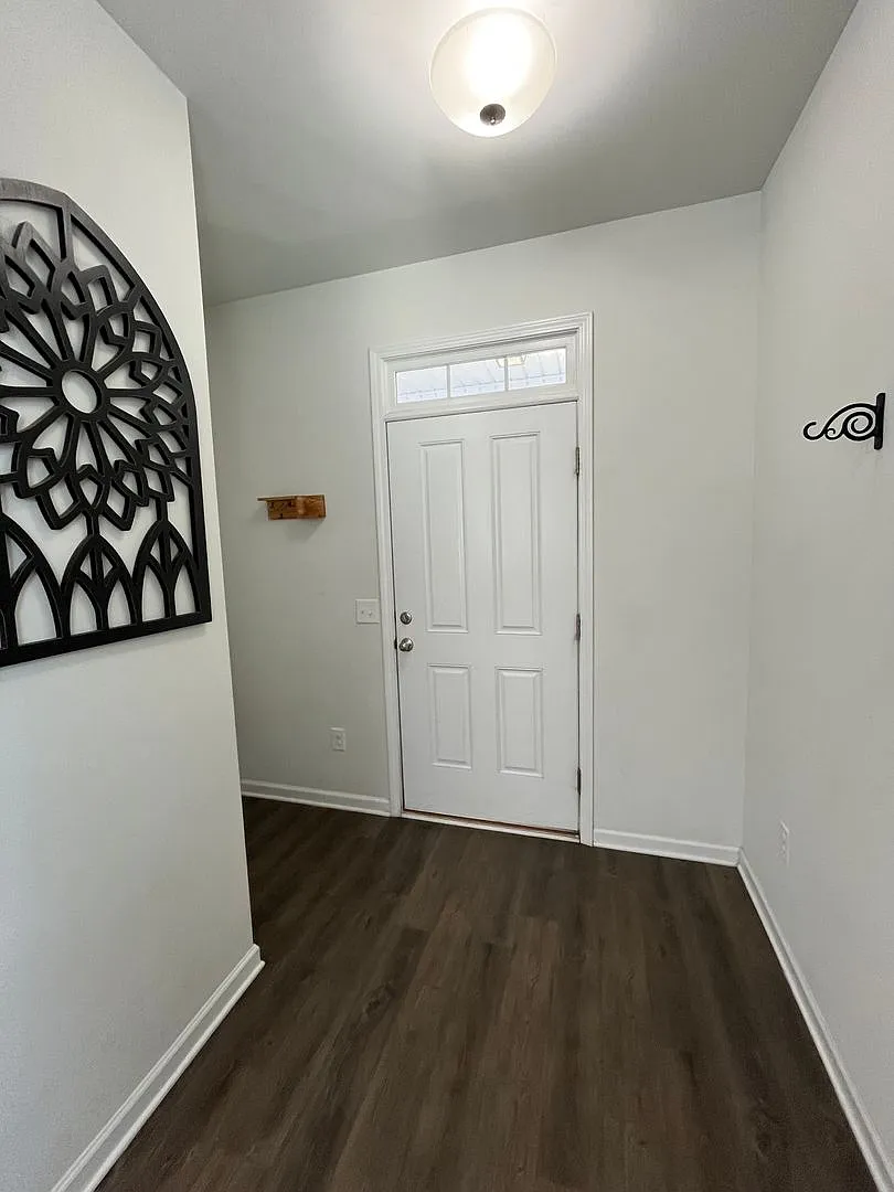 Beautiful 4-Bedroom Home in Leland! — Photo 2