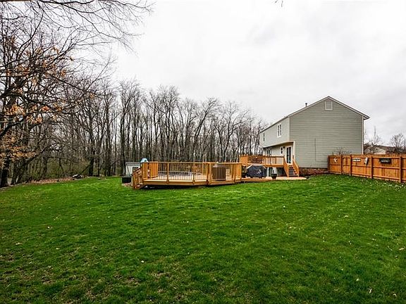 2nd image of 304 Trillium Ct