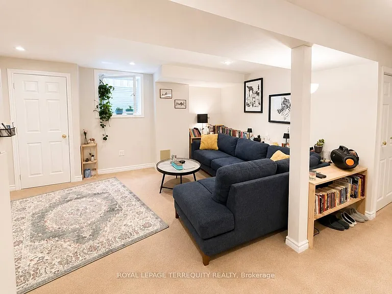 42 Portland Cres #LOWER LEVEL — Photo 11