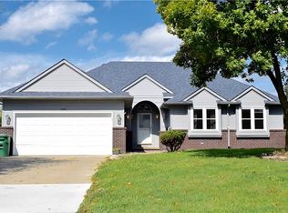5196 SE Parkridge Dr, Pleasant Hill, IA 50327