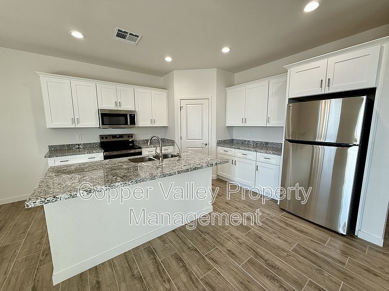 1st image of 20292 W Hazelwood St