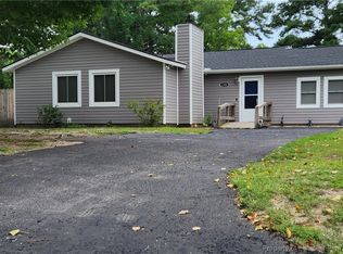 2306 Tolgate Rd, Fayetteville, NC 28304