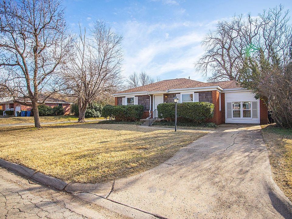 1st image of 2200 Andover Ct